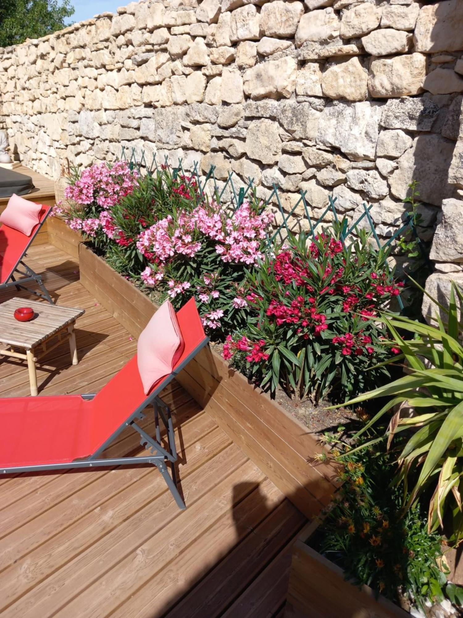 Chez Daniele Chambre Avec Jacuzzi Et Terrasse Privee Murs  Zewnętrze zdjęcie